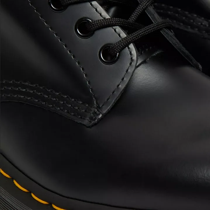 Dr. Martens Amphibious 1460 BEX Smooth 25345001 black