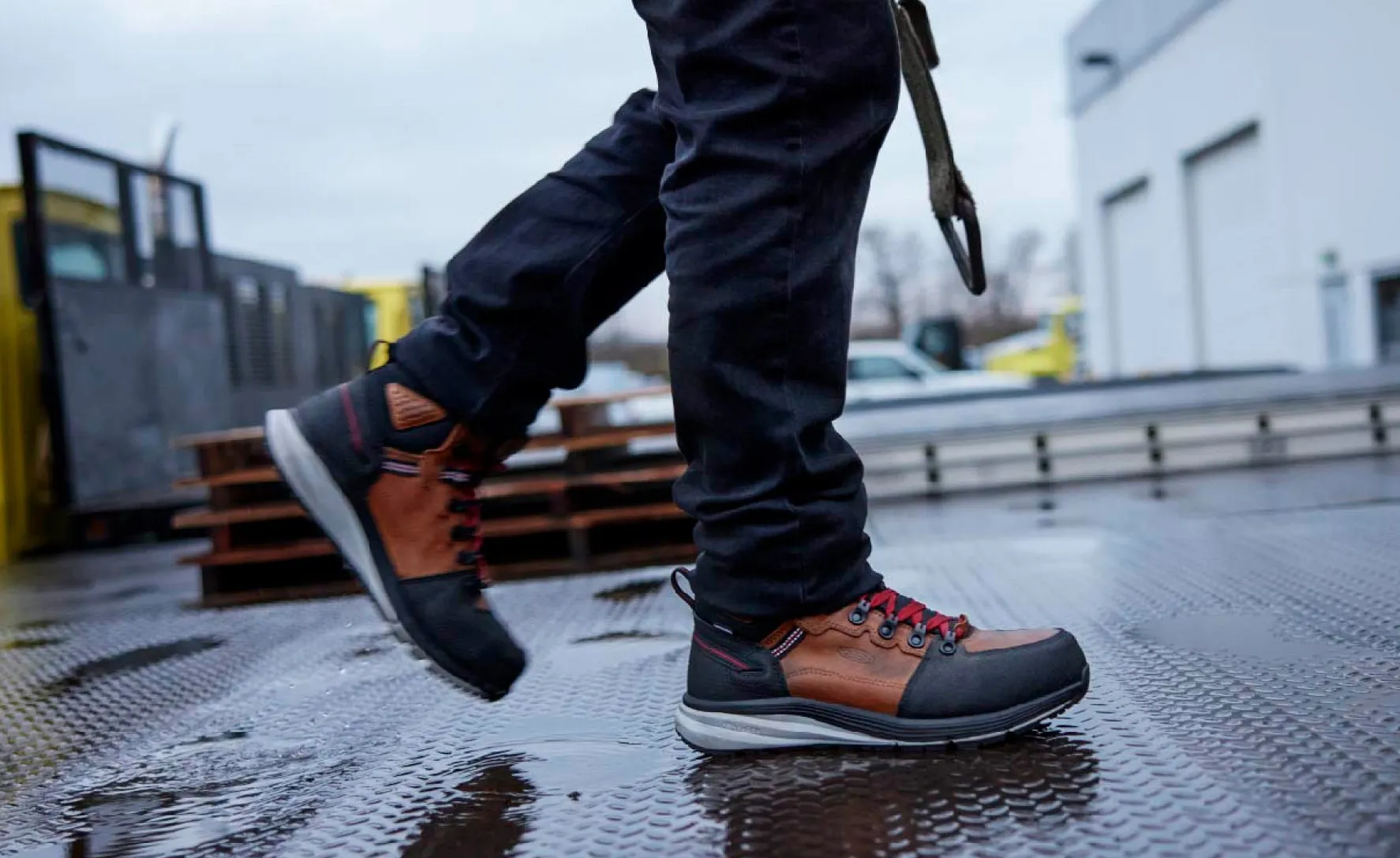 Men's Red Hook Waterproof Boot (Carbon-Fiber Toe)  |  Tobacco/Black