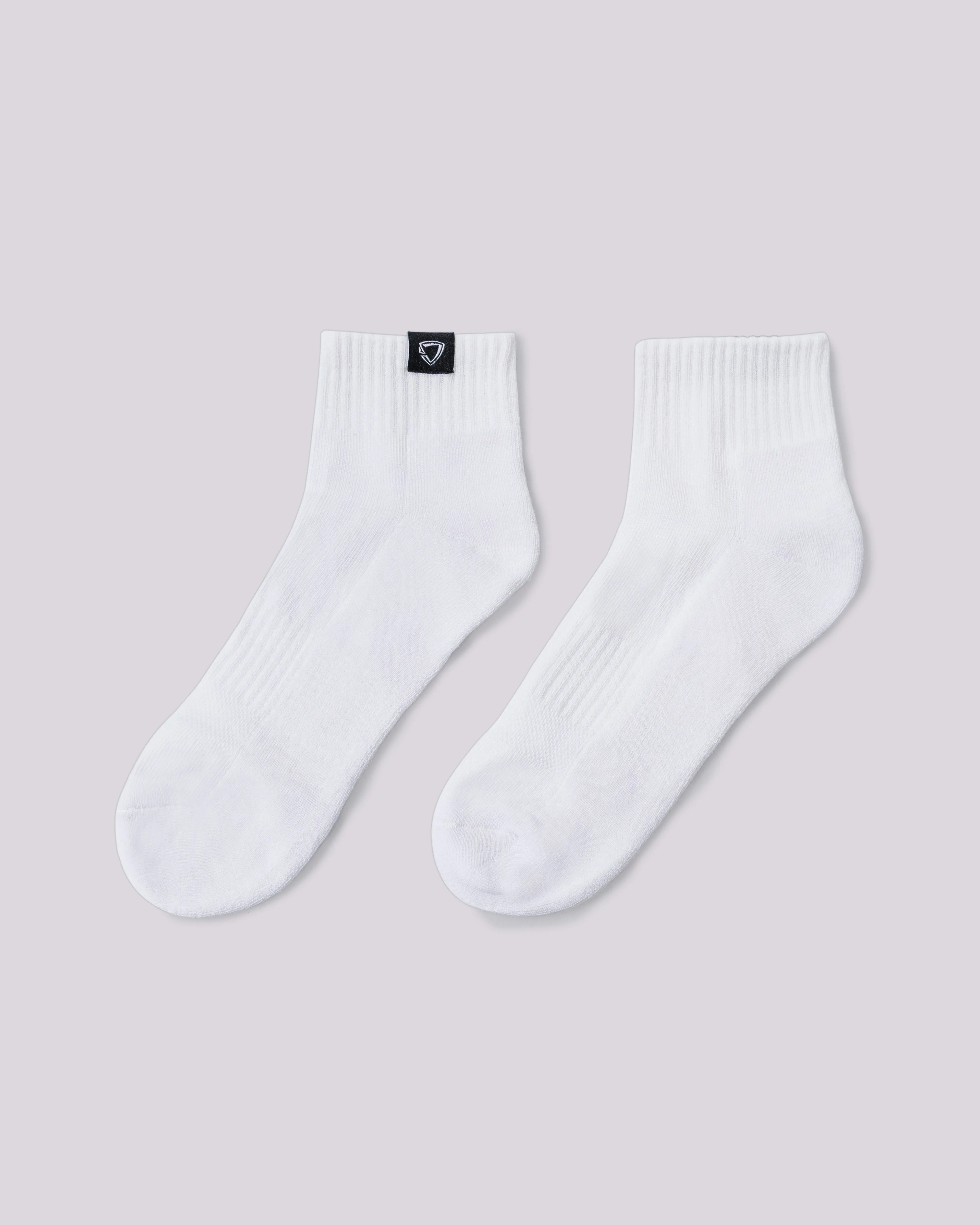 Shield Tab Quarter Socks